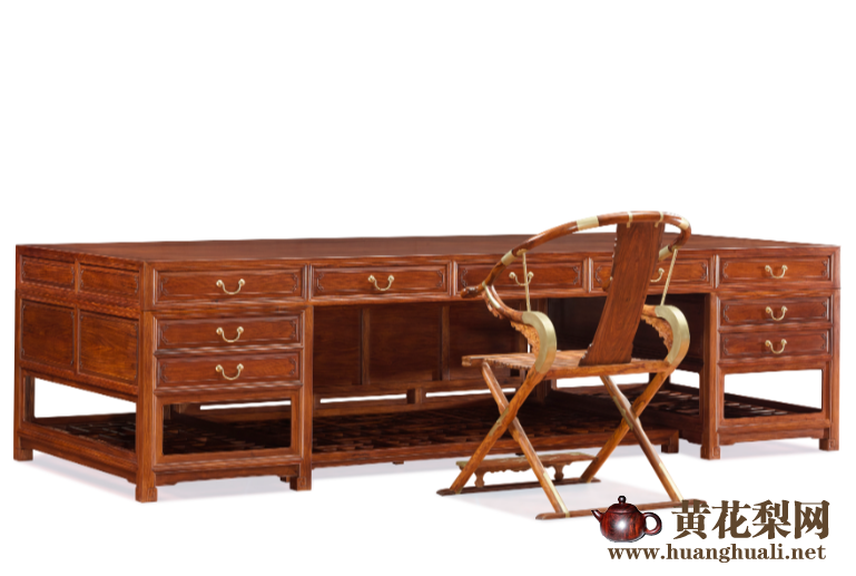 黄福华:我们将挑选一批精品黄花梨家具“回娘家” 黄福华:我们将挑选一批精品黄花梨家具“回娘家”